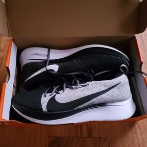 Nike zoom fly flyknit Oreo training shoes sz 10.5